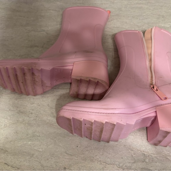 Pink Women's Ankle Rain Boots - Picture 3 of 3